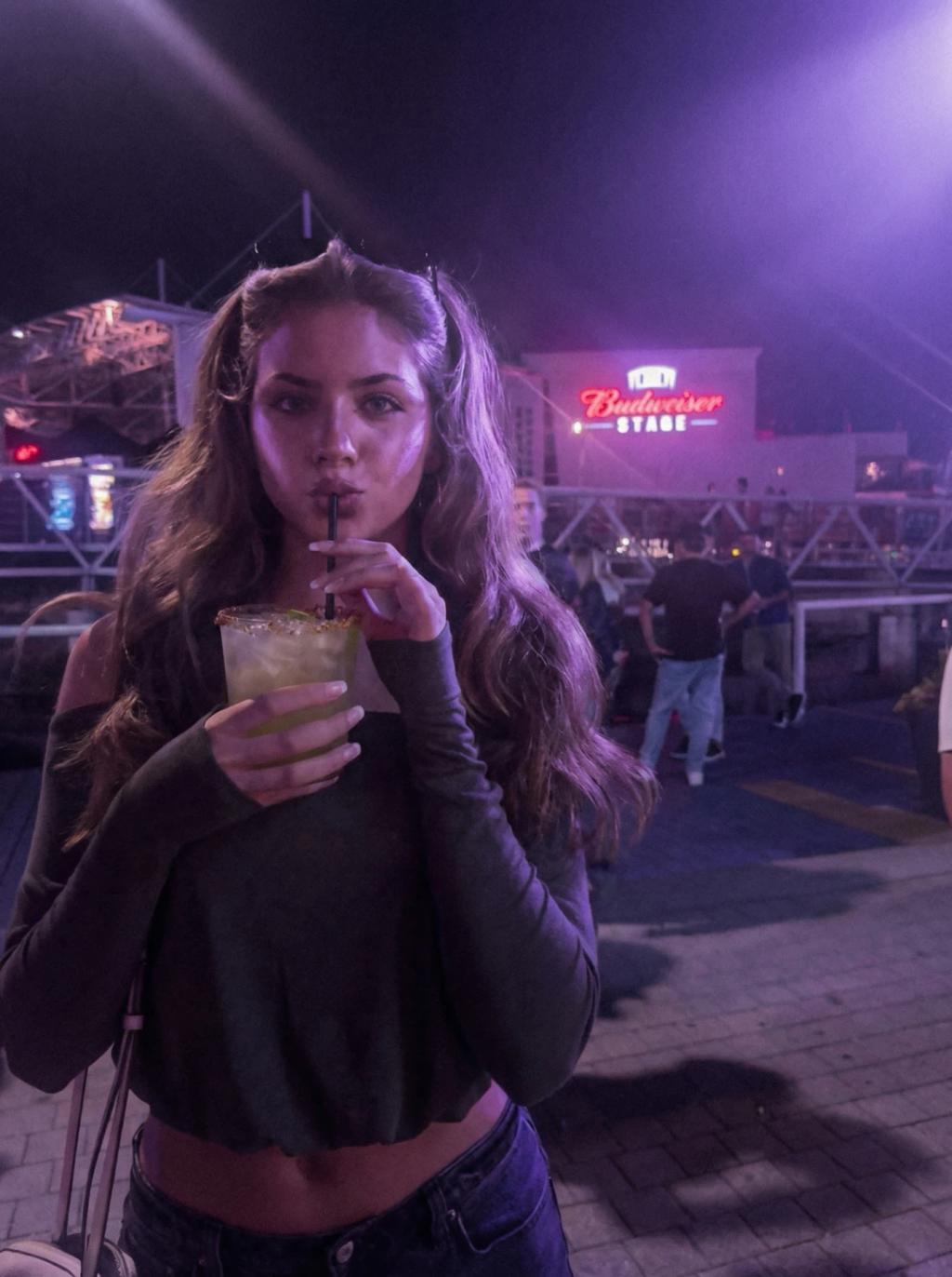 Purple / Violet Aesthetic Lighting Effect AI generated image example
